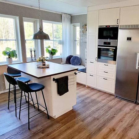 Family Friendly Villa With Sauna In The Nature Borås Exterior photo